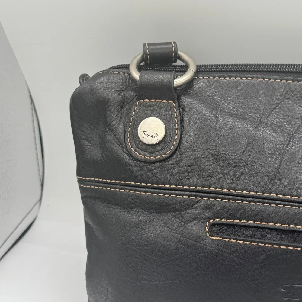 Fossil Black Pebbled Leather Shoulder Bag Contrast Stitch Hobo Purse ZB9384